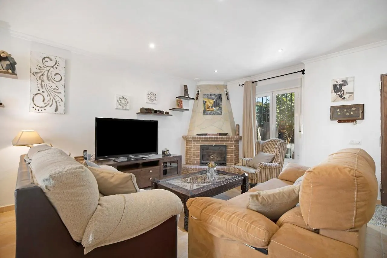 Villa Viruta El Bosque Country house